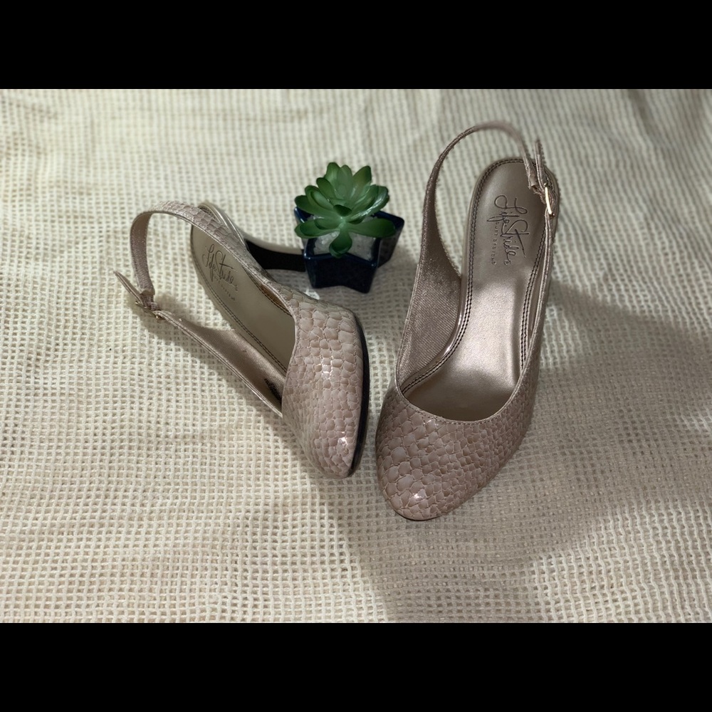 Grey sand snake 🐍 color sling back heels